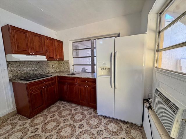 100 NW 64th Ct 2, Miami, FL 33126