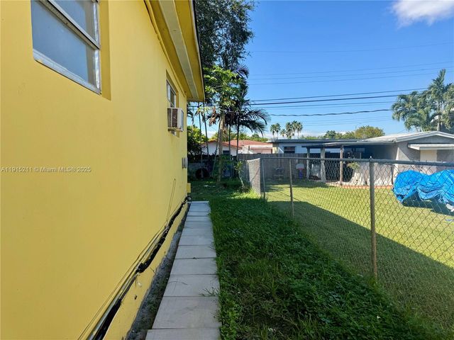 100 NW 64th Ct 2, Miami, FL 33126