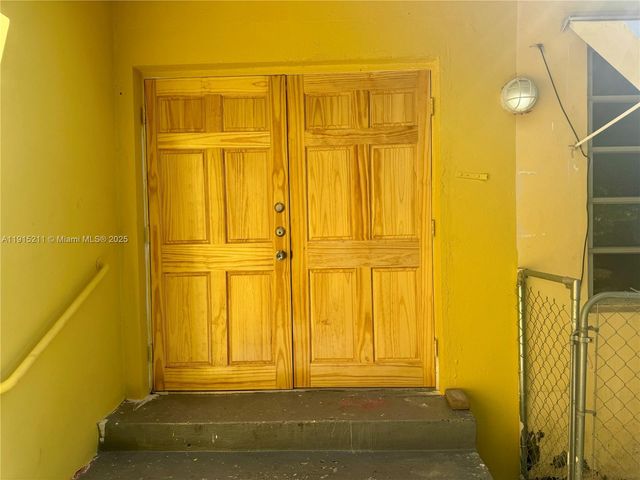 100 NW 64th Ct 2, Miami, FL 33126