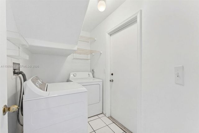 931 Opal Ter, Weston, FL 33326