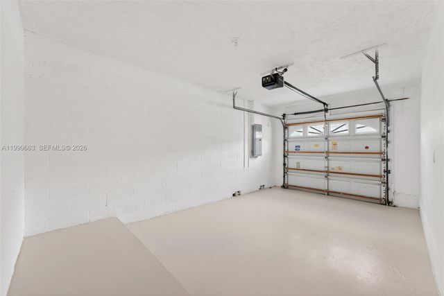 931 Opal Ter, Weston, FL 33326