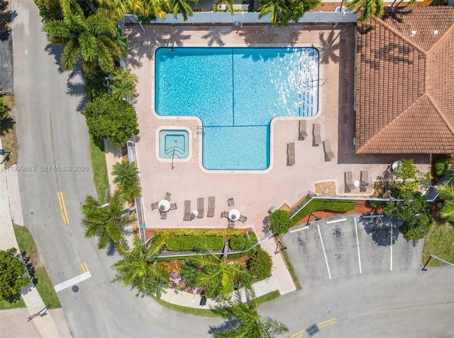 931 Opal Ter, Weston, FL 33326