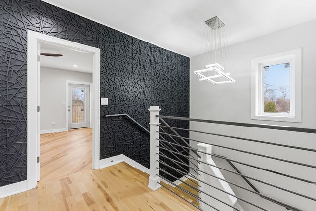 9410 S Champlain Avenue, Chicago, IL 60619