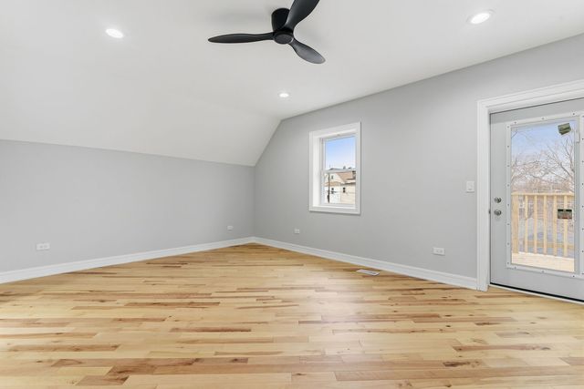 9410 S Champlain Avenue, Chicago, IL 60619