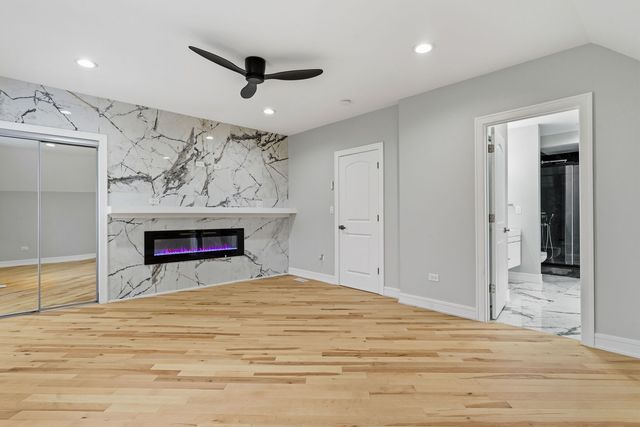 9410 S Champlain Avenue, Chicago, IL 60619