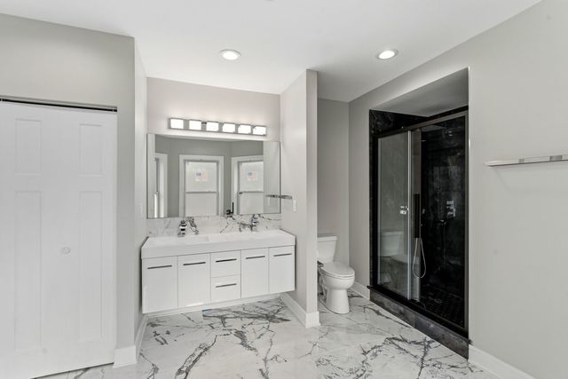 9410 S Champlain Avenue, Chicago, IL 60619