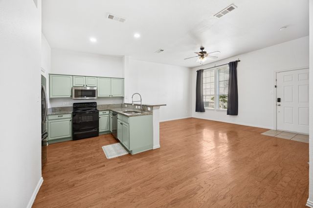 1747 Preston On The Lake Boulevard, Little Elm, TX 75068