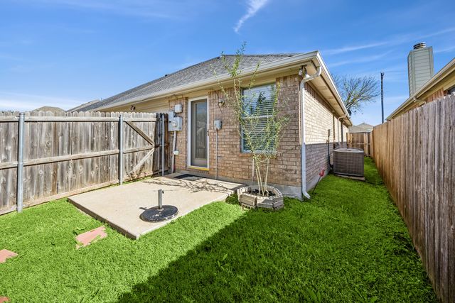 1747 Preston On The Lake Boulevard, Little Elm, TX 75068