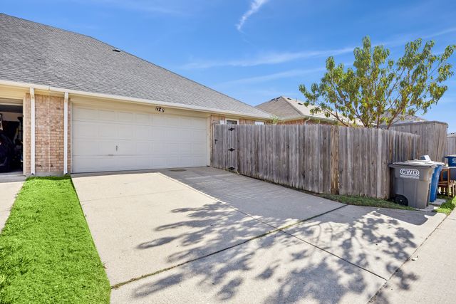 1747 Preston On The Lake Boulevard, Little Elm, TX 75068