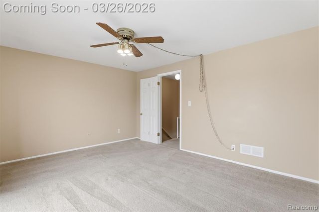 28332 Universal Drive 148, Warren, MI 48092