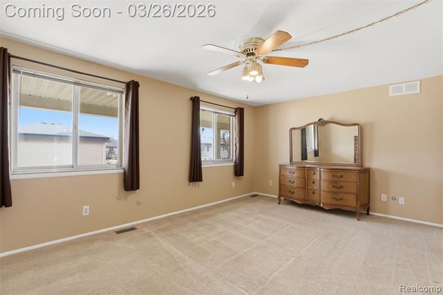 28332 Universal Drive 148, Warren, MI 48092