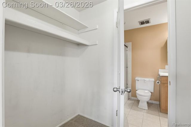 28332 Universal Drive 148, Warren, MI 48092