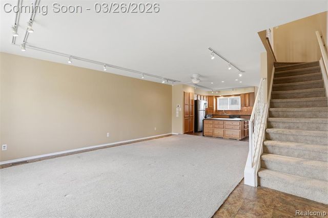 28332 Universal Drive 148, Warren, MI 48092