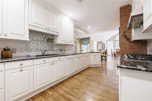 3 Prospect Hill Road, Pittsford, NY 14534