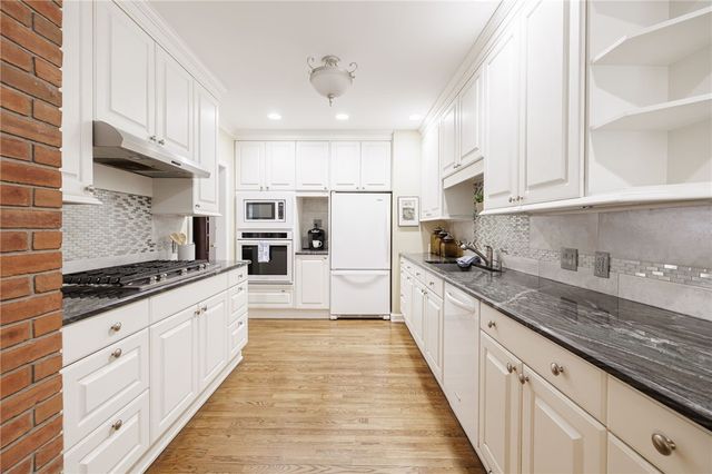 3 Prospect Hill Road, Pittsford, NY 14534