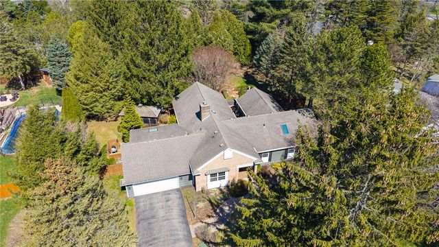3 Prospect Hill Road, Pittsford, NY 14534
