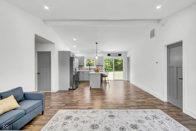 339 Honey Locust Place, North Vernon, IN 47265