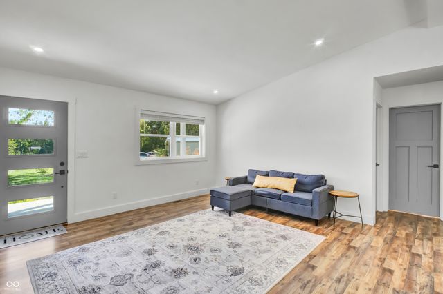 339 Honey Locust Place, North Vernon, IN 47265