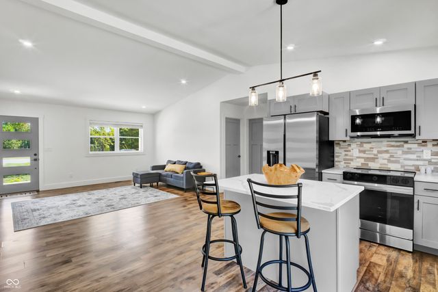 339 Honey Locust Place, North Vernon, IN 47265