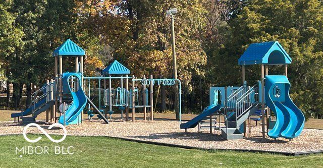 339 Honey Locust Place, North Vernon, IN 47265