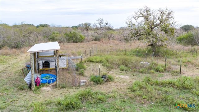 618 McGuill Road, Goliad, TX 77963