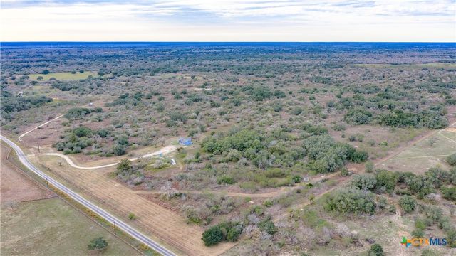 618 McGuill Road, Goliad, TX 77963