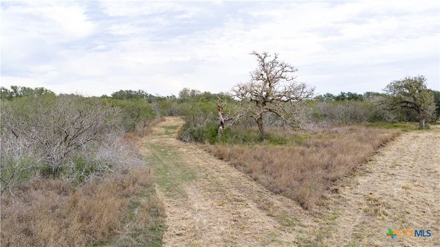 618 McGuill Road, Goliad, TX 77963