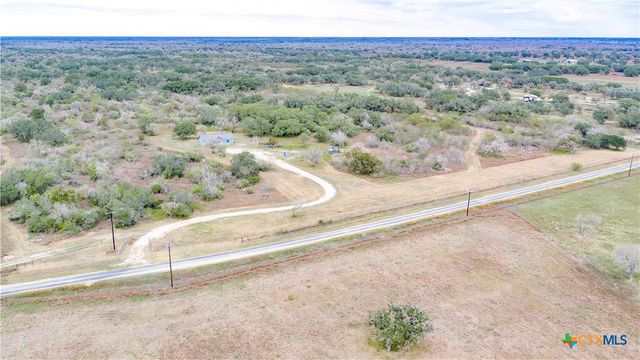 618 McGuill Road, Goliad, TX 77963