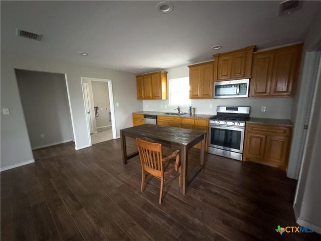 618 McGuill Road, Goliad, TX 77963