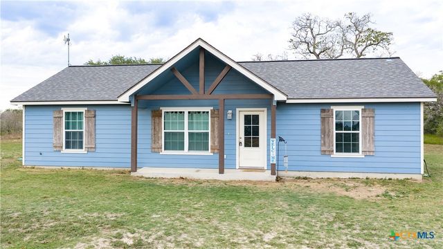 618 McGuill Road, Goliad, TX 77963