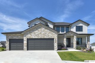 21702 Grover Street, Elkhorn, NE 68130