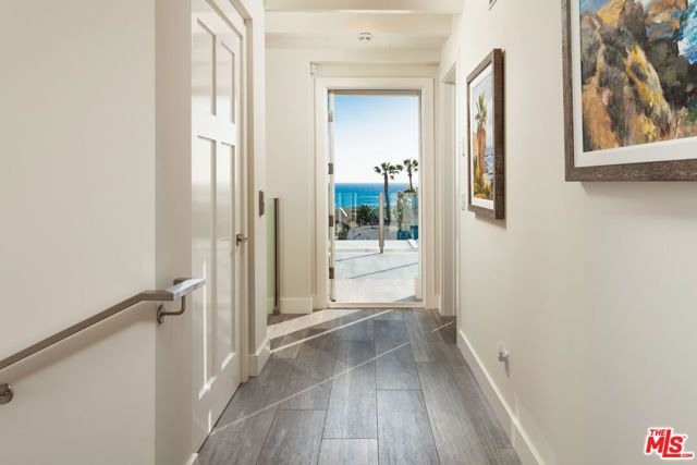 438 Bent Street, Laguna Beach, CA 92651