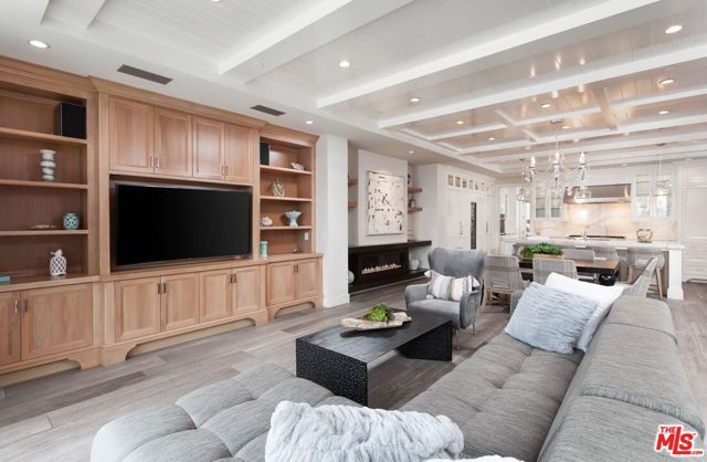 438 Bent Street, Laguna Beach, CA 92651