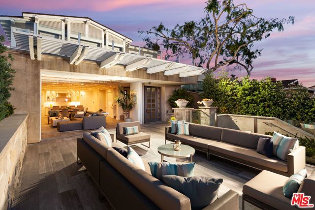 438 Bent Street, Laguna Beach, CA 92651