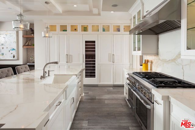 438 Bent Street, Laguna Beach, CA 92651