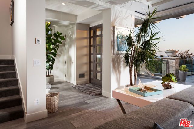 438 Bent Street, Laguna Beach, CA 92651