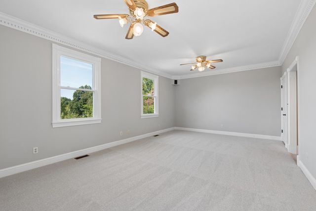 1130 Wrights Ln, Gallatin, TN 37066