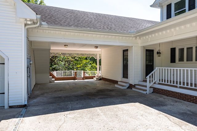 1130 Wrights Ln, Gallatin, TN 37066