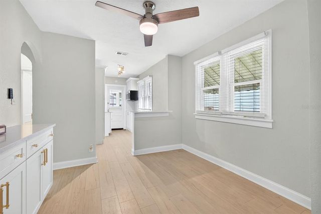 919 29TH STREET N, St Petersburg, FL 33713