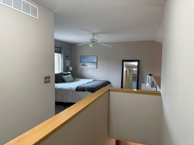 13233 Williamsberg Drive, Savage, MN 55378