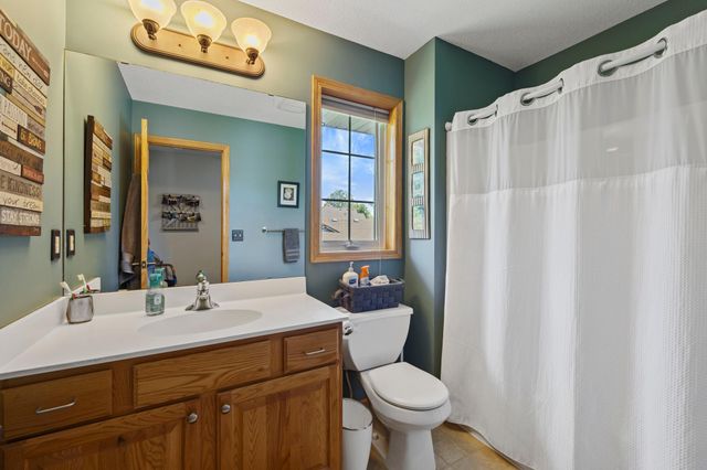 13233 Williamsberg Drive, Savage, MN 55378