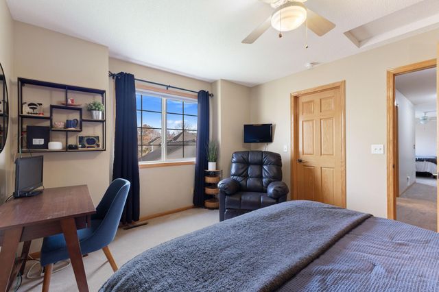 13233 Williamsberg Drive, Savage, MN 55378