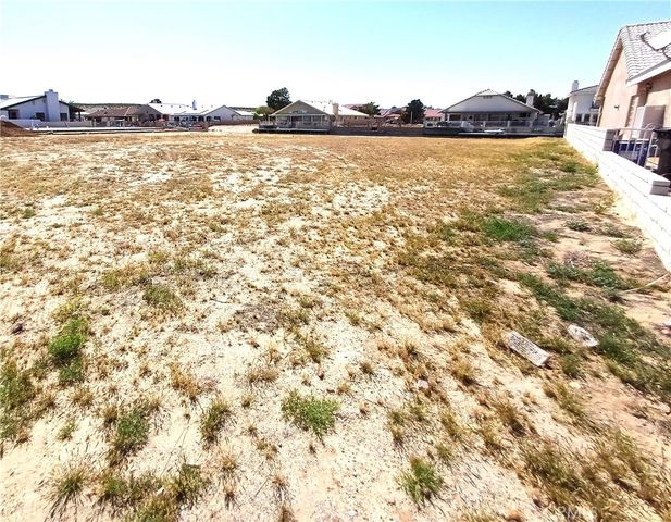 26338 Driftwood Lane, Helendale, CA 92342
