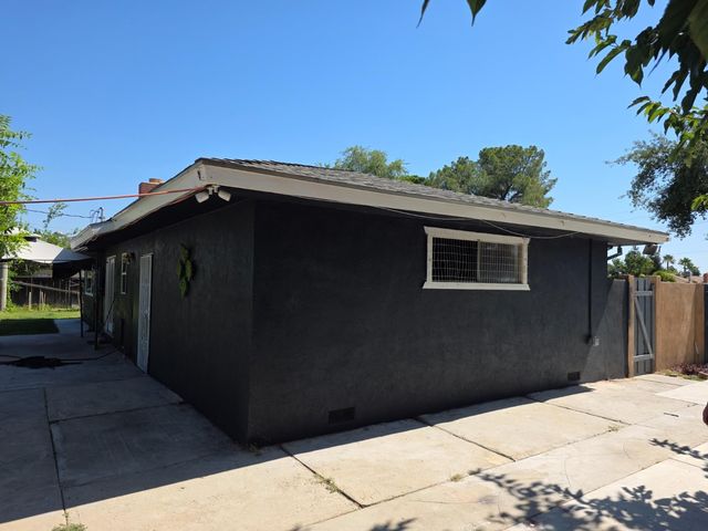 4857 N West Avenue, Fresno, CA 93705