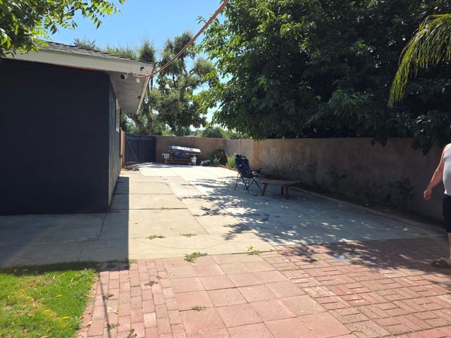 4857 N West Avenue, Fresno, CA 93705
