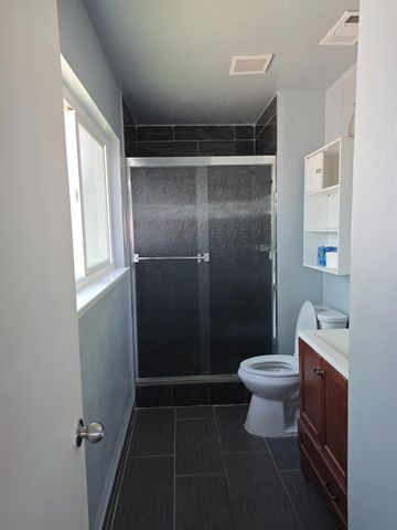 4857 N West Avenue, Fresno, CA 93705