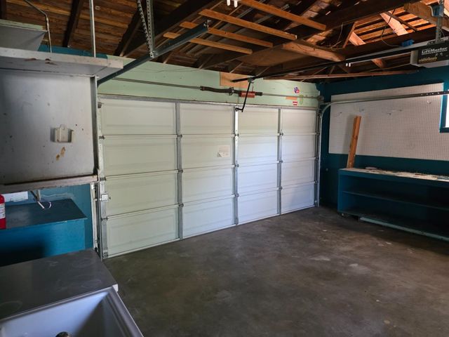 4857 N West Avenue, Fresno, CA 93705