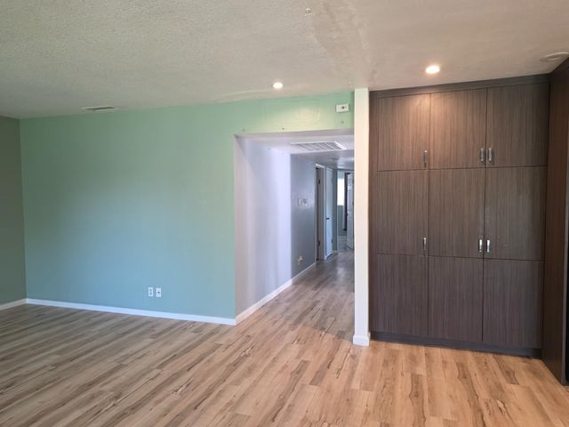 4857 N West Avenue, Fresno, CA 93705