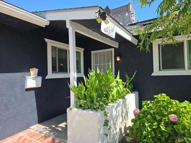 4857 N West Avenue, Fresno, CA 93705