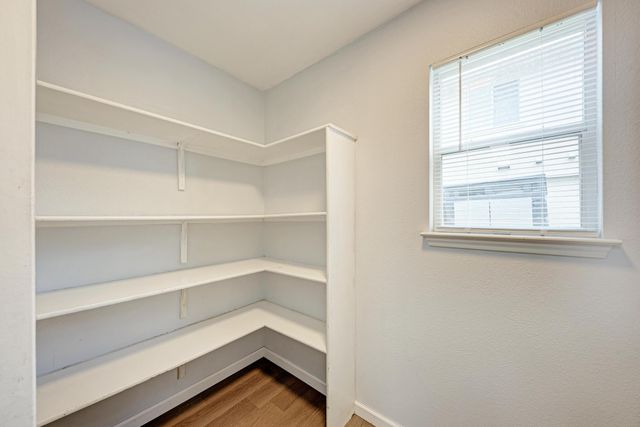 125 Holland ST, Hutto, TX 78634